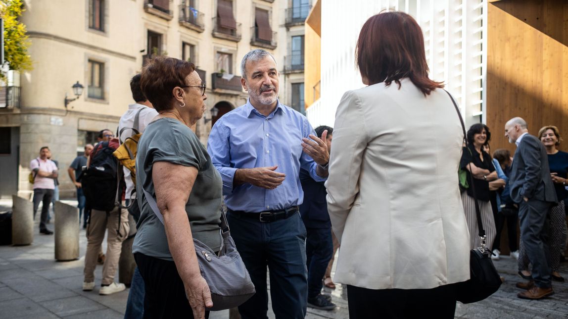 Collboni já está suspenso e a habitação e o turismo são mais preocupantes: o novo barómetro de Barcelona