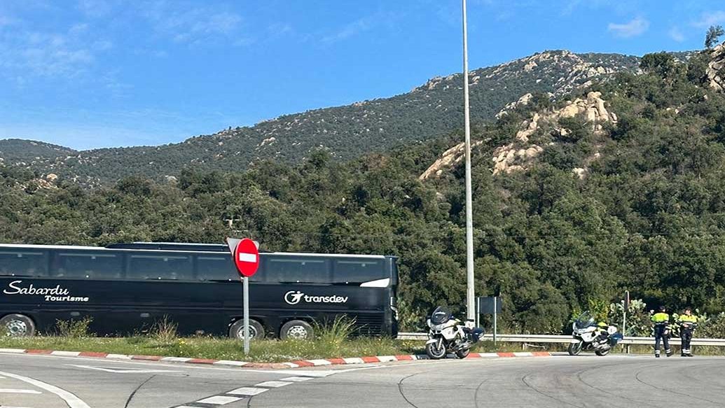 Os Mossos cortaram a AP-7 em direção ao norte